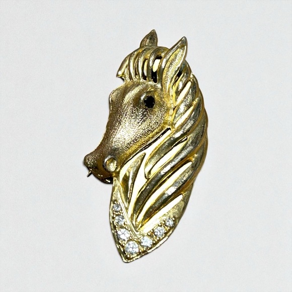 Vintage Horse Head Brooch Pin Signed Gerry’s Gold Tone Rhinestones Equestrian - Picture 1 of 9
